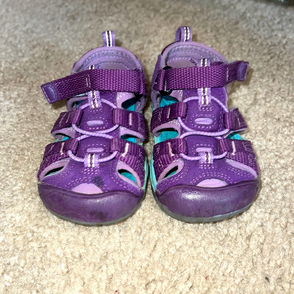 Keen Sandles